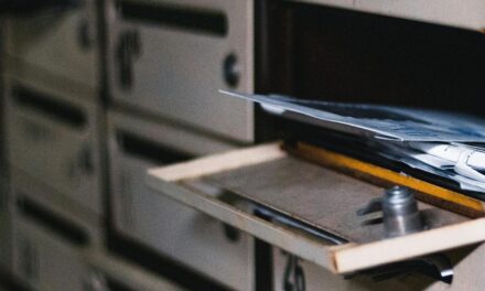 À partir de quand court le délai de 2 mois pour contester une AG de copropriété si je retire mon recommandé en retard ?